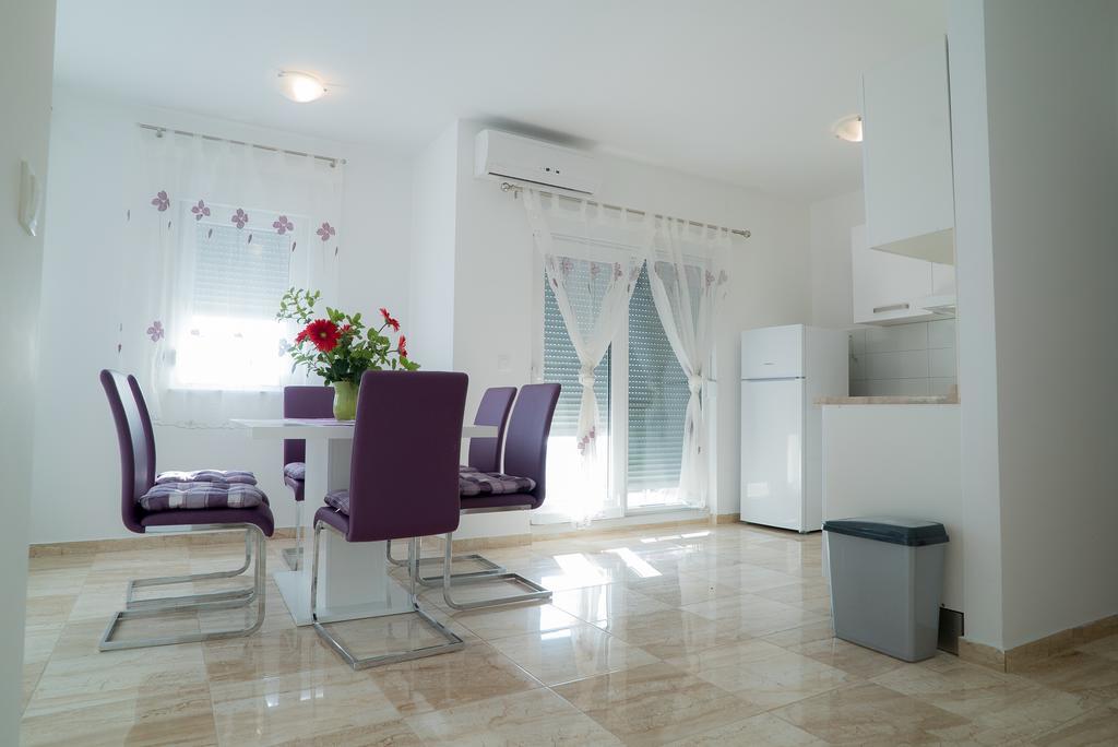 Apartmani Ruzica Makarska Extérieur photo